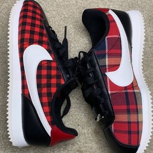 Checkered Nikes (BRAND NEW)